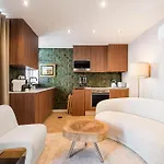 Дом отдыха Beachside House In By Lisbeyond *