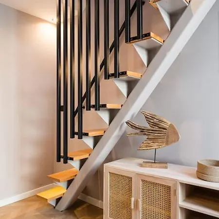 Beachside House In ماتوسينهوس