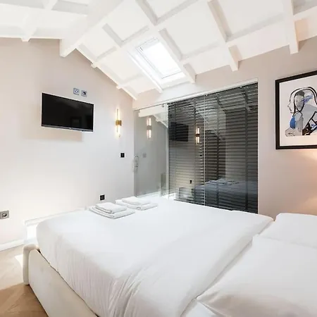 Beachside House In By Lisbeyond Matosinhos (Porto)