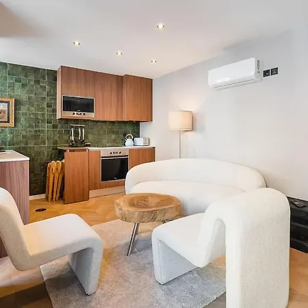 Beachside House In By Lisbeyond Matosinhos (Porto)