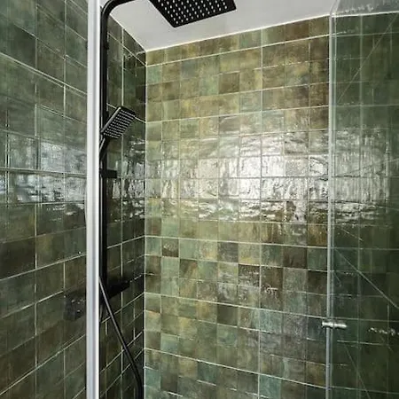 Beachside House In By Lisbeyond * Matosinhos