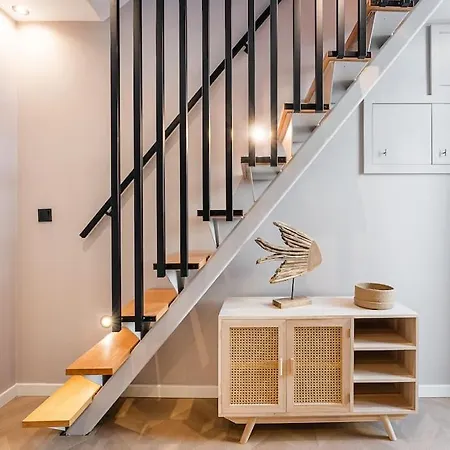 بيت للعطل Beachside House In