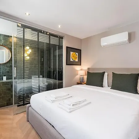 Nyaraló Beachside House In By Lisbeyond *