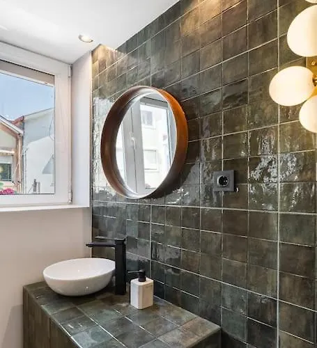 Beachside House In By Lisbeyond Feriehus