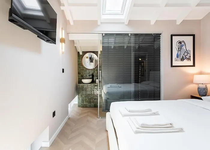 Beachside House In By Lisbeyond * Matosinhos (Porto)