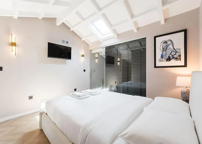 Beachside House In By Lisbeyond Matosinhos (Porto)