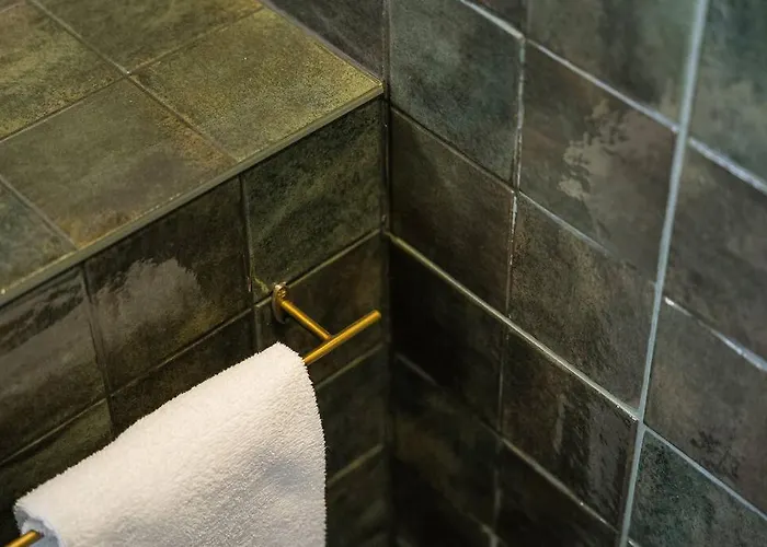 Beachside House In By Lisbeyond Feriehus Matosinhos (Porto)