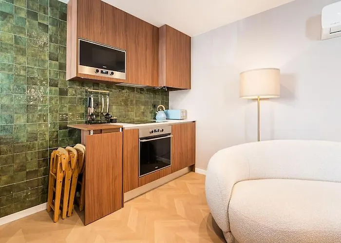 Beachside House In By Lisbeyond Feriehus *